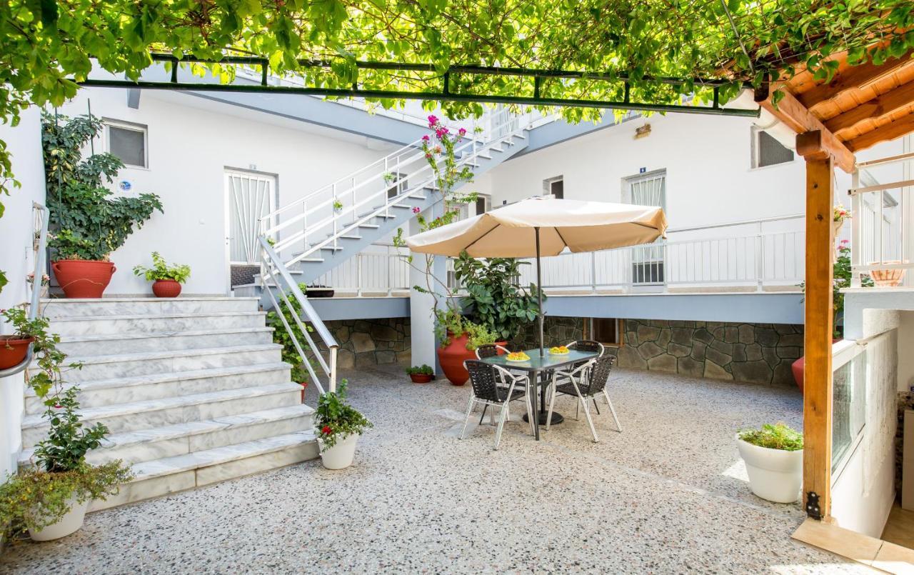 Haus Irene Hotel Potos Exterior photo